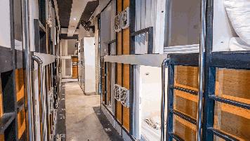 ตัดใจขายด่วนกิจการ Sleepbox Hostel Suratthani พร้อมอาคารพานิชย์ ใจกลางเมืองสุราษร์ธานี